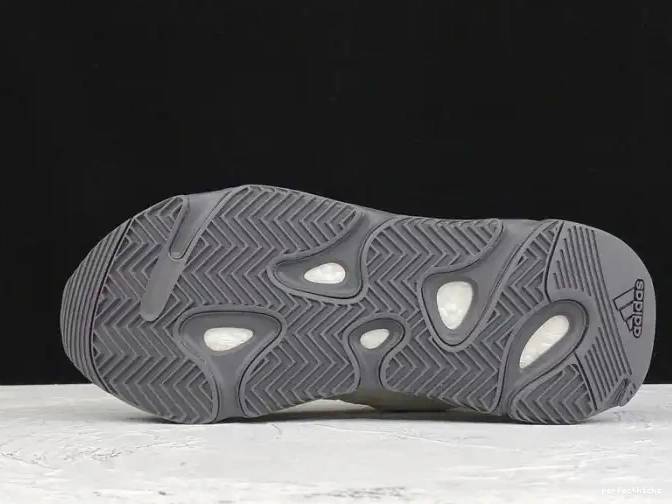 Yeezy 700 Adidas Bone MNVN Boost FY3729 0518